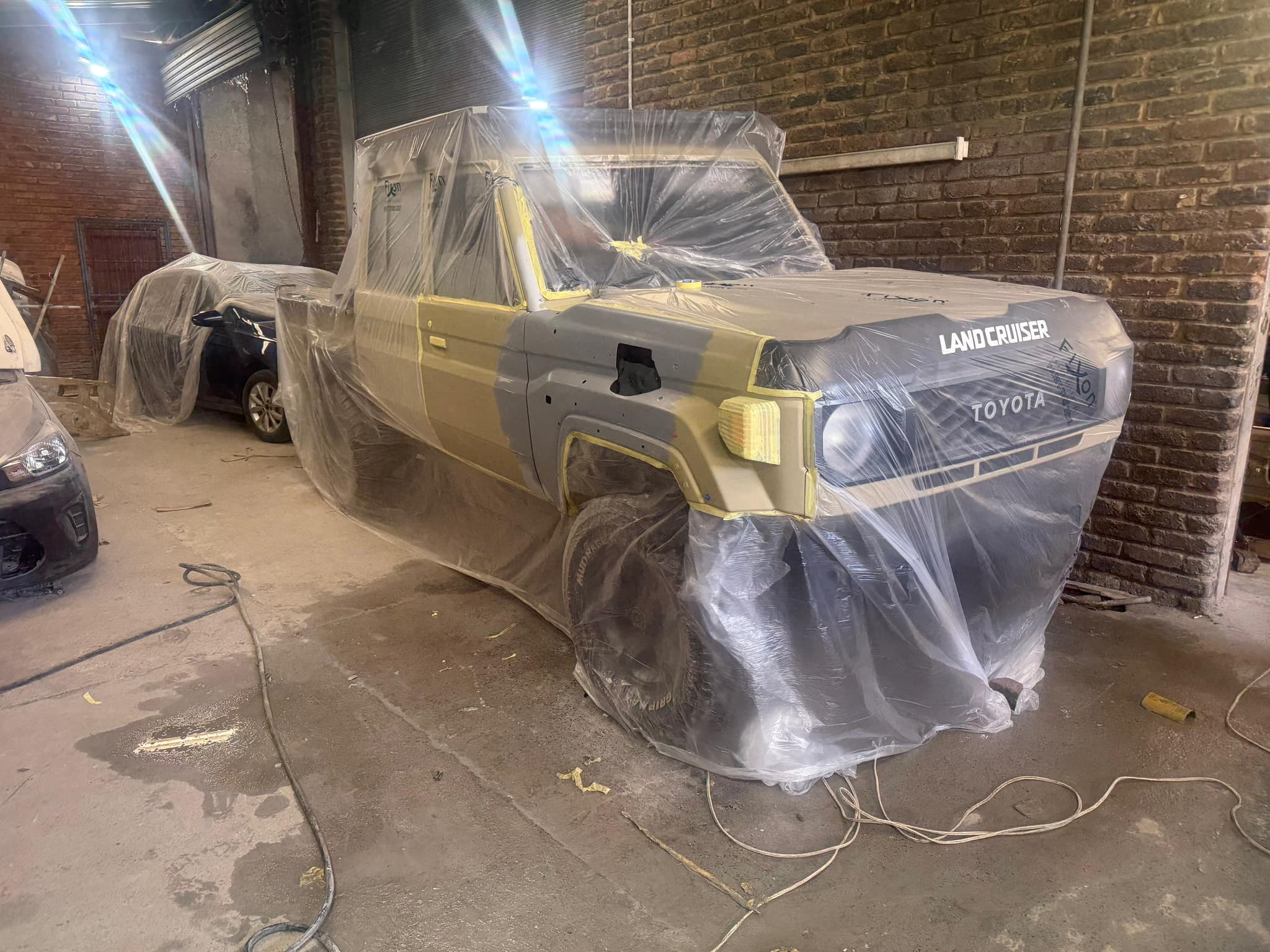 Auto body repair service